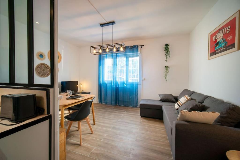 Fully Equiped Wifi Apartment Sleeps 6 Марсель Екстер'єр фото